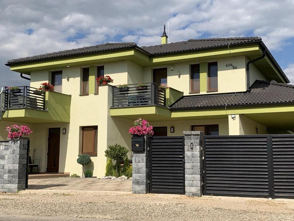 Apartmany Zeleny Dom Podhájska エクステリア 写真